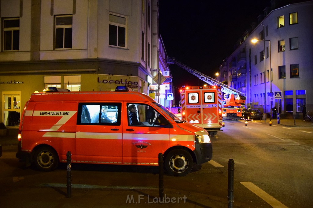 Einsatz BF Koeln Muelheim Formesstr Deutz Muelheimesrtr P013.JPG - Miklos Laubert